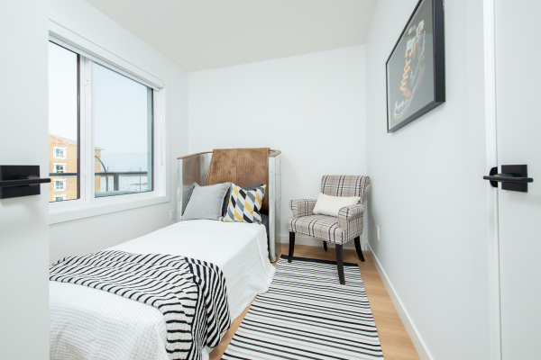 Breeze Nouveau Townhouses - Get One Month Free!