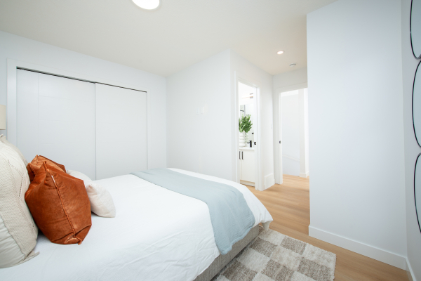 Breeze Nouveau Townhouses - Get One Month Free!