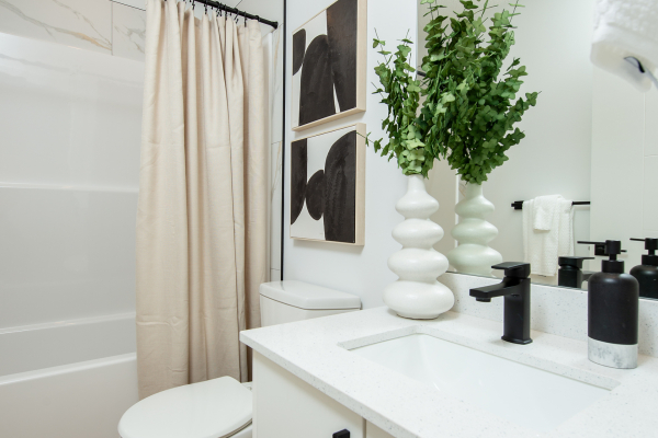 Breeze Nouveau Townhouses - Get One Month Free!