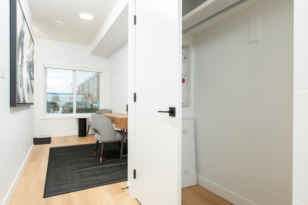 Breeze Nouveau Townhouses - Get One Month Free!